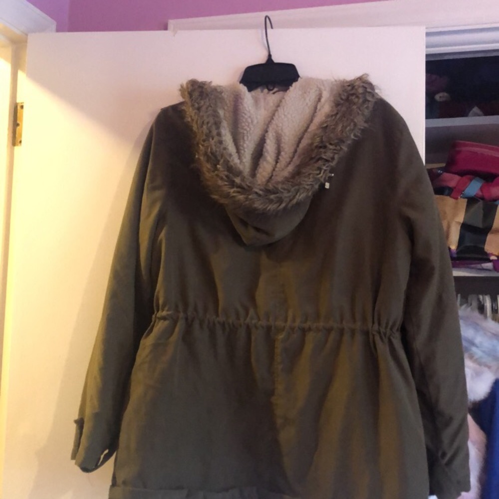 Jacket😍 - Picture 3 of 4